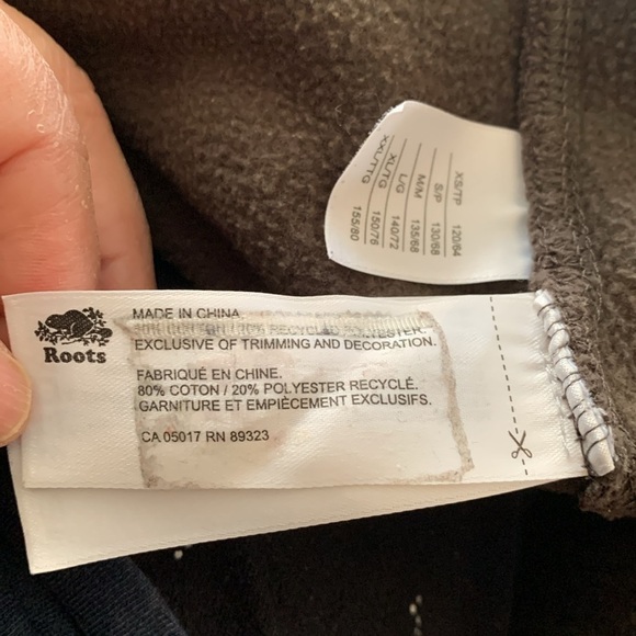 Gently Loved Hoodie Zip Up Jacket by RootsKids - Picture 7 of 9